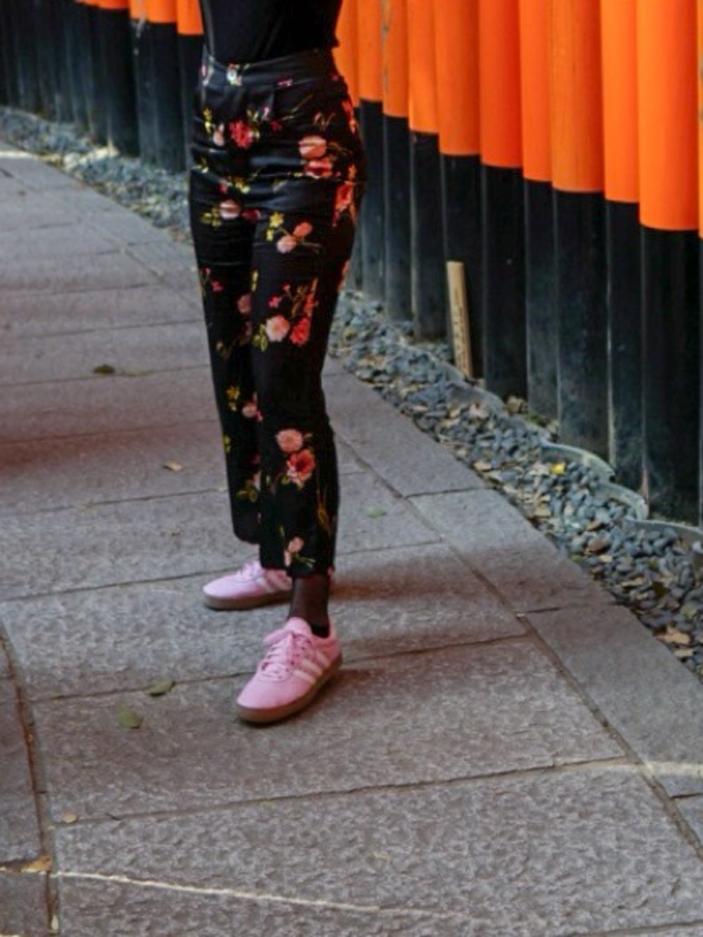 Floral Cropped Pants